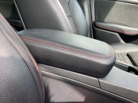 Mercedes-Benz B Class 2.1 B200d AMG Line (Premium Plus) 7G-DCT Euro 6 (s/s) 5dr 33