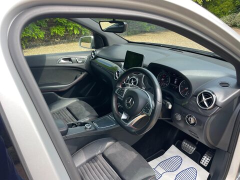 Mercedes-Benz B Class 2.1 B200d AMG Line (Premium Plus) 7G-DCT Euro 6 (s/s) 5dr 26