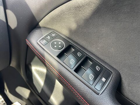 Mercedes-Benz B Class 2.1 B200d AMG Line (Premium Plus) 7G-DCT Euro 6 (s/s) 5dr 55