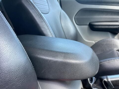 Ford Focus 2.5 SIV ST-3 3dr 39