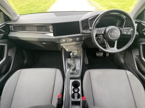 Audi A1 1.0 TFSI 30 Technik Sportback S Tronic Euro 6 (s/s) 5dr 16