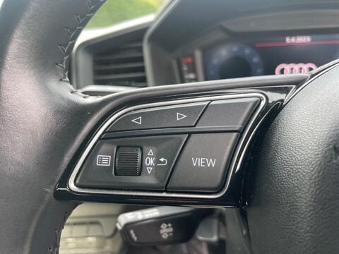 Audi A1 1.0 TFSI 30 Technik Sportback S Tronic Euro 6 (s/s) 5dr 35