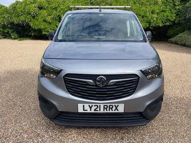 Vauxhall Combo 1.5 Turbo D 2300 Dynamic L2 H1 Euro 6 4dr 2