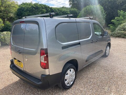Vauxhall Combo 1.5 Turbo D 2300 Dynamic L2 H1 Euro 6 4dr 8