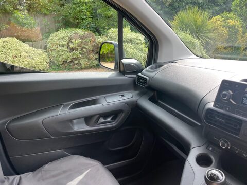 Vauxhall Combo 1.5 Turbo D 2300 Dynamic L2 H1 Euro 6 4dr 16