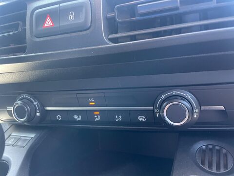 Vauxhall Combo 1.5 Turbo D 2300 Dynamic L2 H1 Euro 6 4dr 23