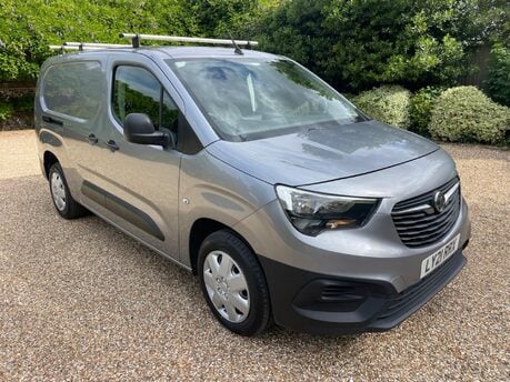 Vauxhall Combo 1.5 Turbo D 2300 Dynamic L2 H1 Euro 6 4dr