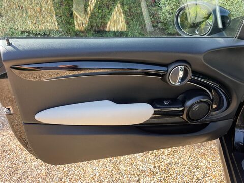 Mini Hatch Cooper SE 32.6kWh Level 3 Auto 3dr 65