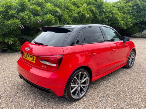 Audi A1 1.4 TFSI CoD Black Edition Sportback Euro 6 (s/s) 5dr 12