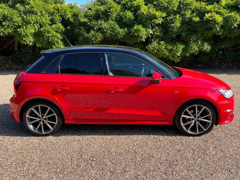 Audi A1 1.4 TFSI CoD Black Edition Sportback 5dr Petrol Manual Euro 6 (s/s) (150 ps 22