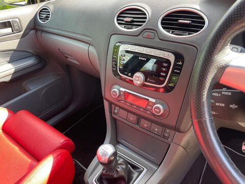 Ford Focus 2.5 SIV ST-500 3dr 40