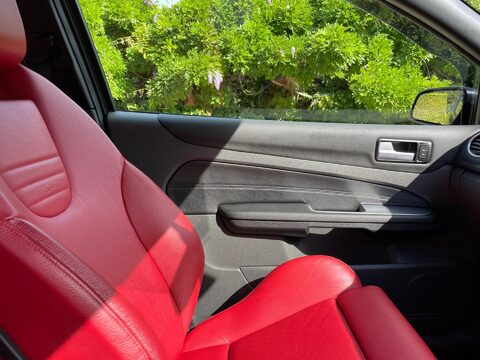 Ford Focus 2.5 SIV ST-500 3dr 32