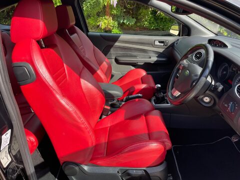 Ford Focus 2.5 SIV ST-500 3dr 54