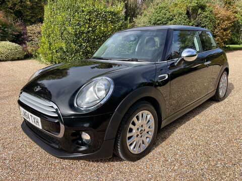 Mini Hatch 1.5 Cooper Hatchback 3dr Petrol Auto Euro 6 (s/s) (136 ps) 6