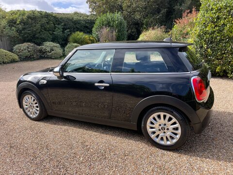 Mini Hatch 1.5 Cooper Hatchback 3dr Petrol Auto Euro 6 (s/s) (136 ps) 10