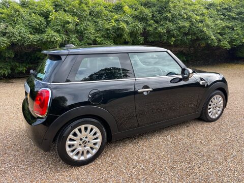 Mini Hatch 1.5 Cooper Hatchback 3dr Petrol Auto Euro 6 (s/s) (136 ps) 19