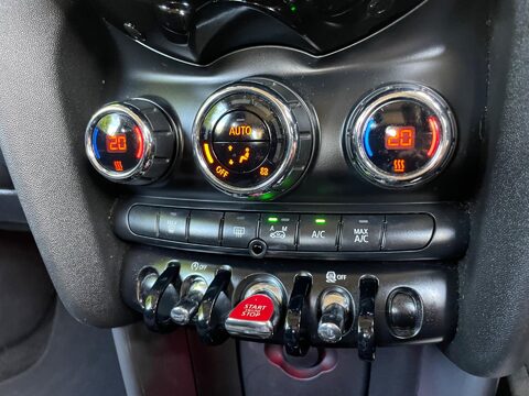 Mini Hatch 1.5 Cooper Hatchback 3dr Petrol Auto Euro 6 (s/s) (136 ps) 40