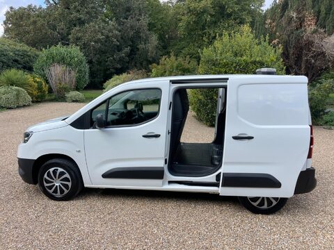 Toyota Proace City 1.5 BlueHDi Active Short Panel Van SWB Euro 6 5dr 9