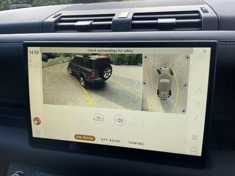 Land Rover Defender 3.0 D300 MHEV X-Dynamic HSE SUV 5dr Diesel Auto 4WD Euro 6 (s/s) (300 ps) 19