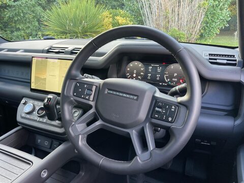 Land Rover Defender 3.0 D300 MHEV X-Dynamic HSE SUV 5dr Diesel Auto 4WD Euro 6 (s/s) (300 ps) 52