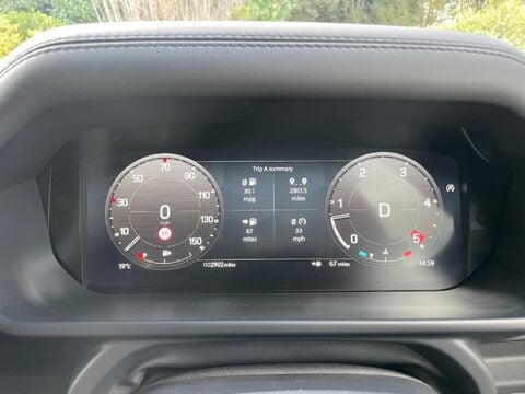Land Rover Defender 3.0 D300 MHEV X-Dynamic HSE SUV 5dr Diesel Auto 4WD Euro 6 (s/s) (300 ps) 23