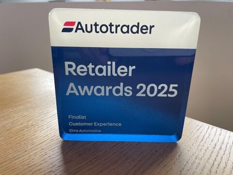 Land Rover Defender 3.0 D300 MHEV X-Dynamic HSE SUV 5dr Diesel Auto 4WD Euro 6 (s/s) (300 ps) 2