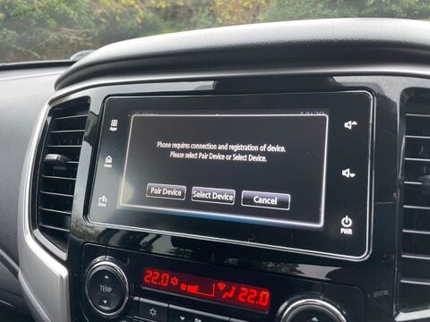 Mitsubishi L200 2.2 DI-D DC Warrior Pickup Double Cab 4dr Diesel Manual 4WD Euro 6 (s/s) (1 33