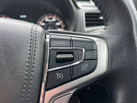 Mitsubishi L200 2.2 DI-D DC Warrior Pickup Double Cab 4dr Diesel Manual 4WD Euro 6 (s/s) (1 35