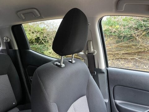 Mitsubishi L200 2.2 DI-D DC Warrior Pickup Double Cab 4dr Diesel Manual 4WD Euro 6 (s/s) (1 17