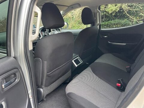 Mitsubishi L200 2.2 DI-D DC Warrior Pickup Double Cab 4dr Diesel Manual 4WD Euro 6 (s/s) (1 52