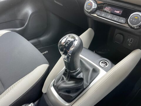 Nissan MICRA 1.0 IG-T Tekna Hatchback 5dr Petrol Manual Euro 6 (s/s) (100 ps) 19