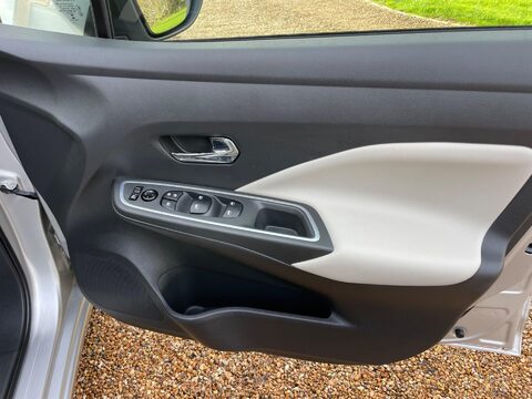 Nissan MICRA 1.0 IG-T Tekna Hatchback 5dr Petrol Manual Euro 6 (s/s) (100 ps) 40