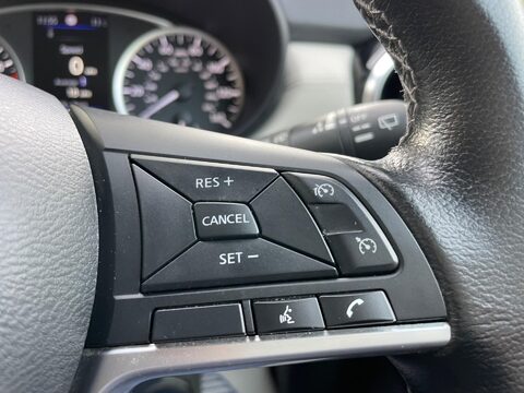 Nissan MICRA 1.0 IG-T Tekna Hatchback 5dr Petrol Manual Euro 6 (s/s) (100 ps) 37