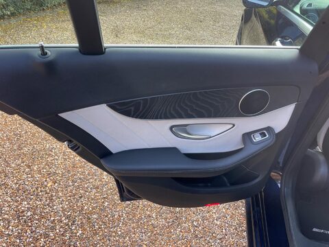 Mercedes-Benz C Class 2.1 C220d AMG Line (Premium) Estate 5dr Diesel G-Tronic+ Euro 6 (s/s) (170 55