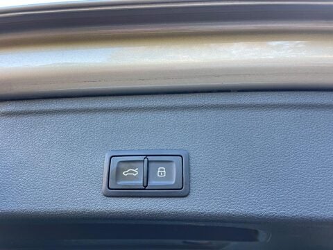 Audi A4 Allroad 3.0 TDI V6 Sport Estate 5dr Diesel S Tronic quattro Euro 6 (s/s) (218 ps) 53