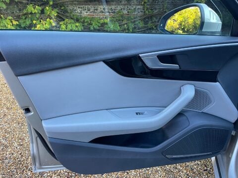 Audi A4 Allroad 3.0 TDI V6 Sport Estate 5dr Diesel S Tronic quattro Euro 6 (s/s) (218 ps) 33