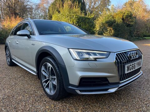 Audi A4 Allroad 3.0 TDI V6 Sport Estate 5dr Diesel S Tronic quattro Euro 6 (s/s) (218 ps) 1