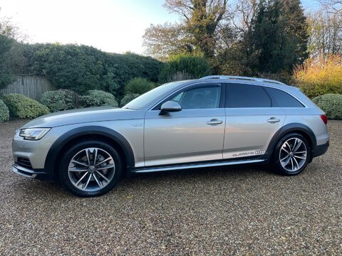 Audi A4 Allroad 3.0 TDI V6 Sport Estate 5dr Diesel S Tronic quattro Euro 6 (s/s) (218 ps) 9