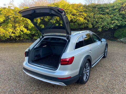 Audi A4 Allroad 3.0 TDI V6 Sport Estate 5dr Diesel S Tronic quattro Euro 6 (s/s) (218 ps) 20