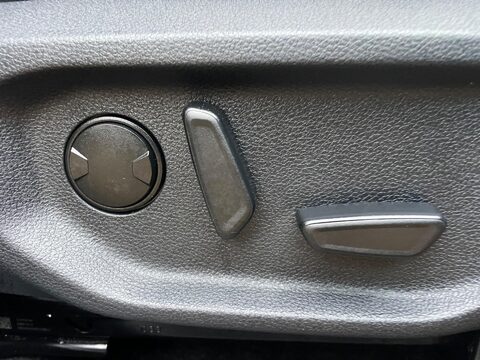 Ford Ranger 2.0 TD EcoBlue Wildtrak Pickup Double Cab 4dr Diesel Auto 4WD Euro 6 (s/s) 66