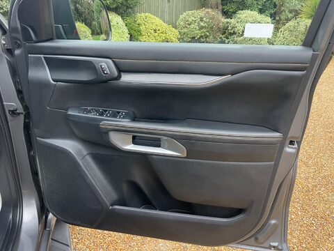 Ford Ranger 2.0 TD EcoBlue Wildtrak Pickup Double Cab 4dr Diesel Auto 4WD Euro 6 (s/s) 68