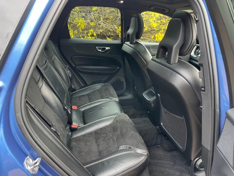 Volvo XC60 2.0 D4 R-Design SUV 5dr Diesel Auto AWD Euro 6 (s/s) (190 ps) 67