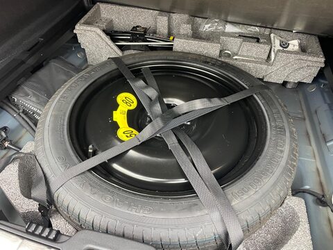 Volvo XC60 2.0 D4 R-Design SUV 5dr Diesel Auto AWD Euro 6 (s/s) (190 ps) 79