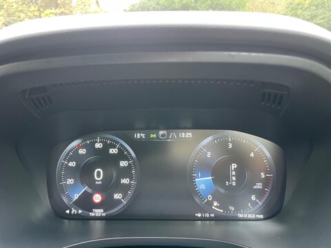 Volvo XC60 2.0 D4 R-Design SUV 5dr Diesel Auto AWD Euro 6 (s/s) (190 ps) 24