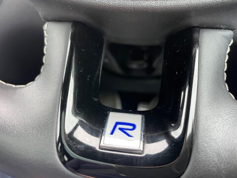 Volvo XC60 2.0 D4 R-Design SUV 5dr Diesel Auto AWD Euro 6 (s/s) (190 ps) 44