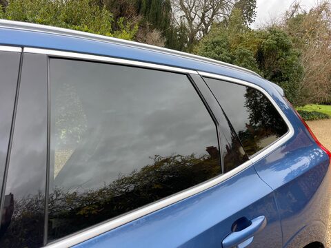 Volvo XC60 2.0 D4 R-Design SUV 5dr Diesel Auto AWD Euro 6 (s/s) (190 ps) 6