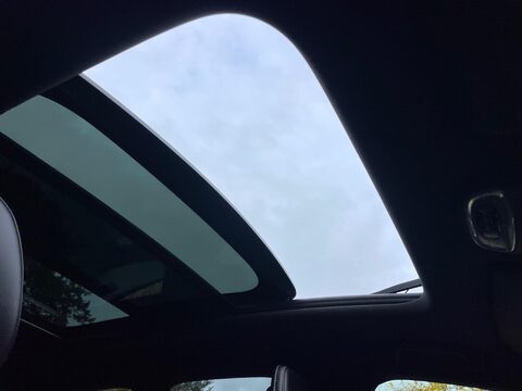 Volvo XC60 2.0 D4 R-Design SUV 5dr Diesel Auto AWD Euro 6 (s/s) (190 ps) 50