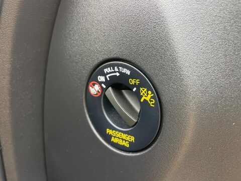 Volvo XC60 2.0 D4 R-Design SUV 5dr Diesel Auto AWD Euro 6 (s/s) (190 ps) 59