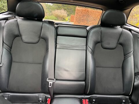 Volvo XC60 2.0 D4 R-Design SUV 5dr Diesel Auto AWD Euro 6 (s/s) (190 ps) 64