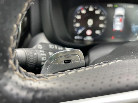 Volvo XC60 2.0 D4 R-Design SUV 5dr Diesel Auto AWD Euro 6 (s/s) (190 ps) 42